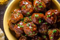 Slow Cooker Bacon and Whiskey Glazed Meatballs