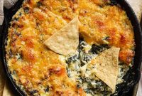 Creamy Spinach and Artichoke Dip Recipe for Parties