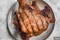 Juicy Grilled Pork Chops with Garlic and Herb Marinade