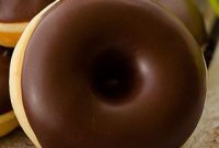Chocolate-Glazed Donuts: Simple Recipe for Perfect Topping