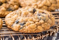 Chewy Oatmeal Raisin Cookies Recipe with Warm Spices