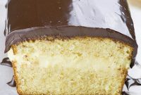 Boston Cream Pound Cake Recipe: Creamy Custard and Chocolate Glaze