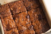 Oatmeal Chocolate Chunk Cookie Bars Recipe for Better Snacking