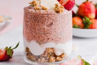 Creamy Strawberry Banana Chia Pudding Recipe for Breakfast