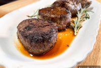Perfectly Pan-Seared Filet Mignon: Crispy Crust, Juicy Center