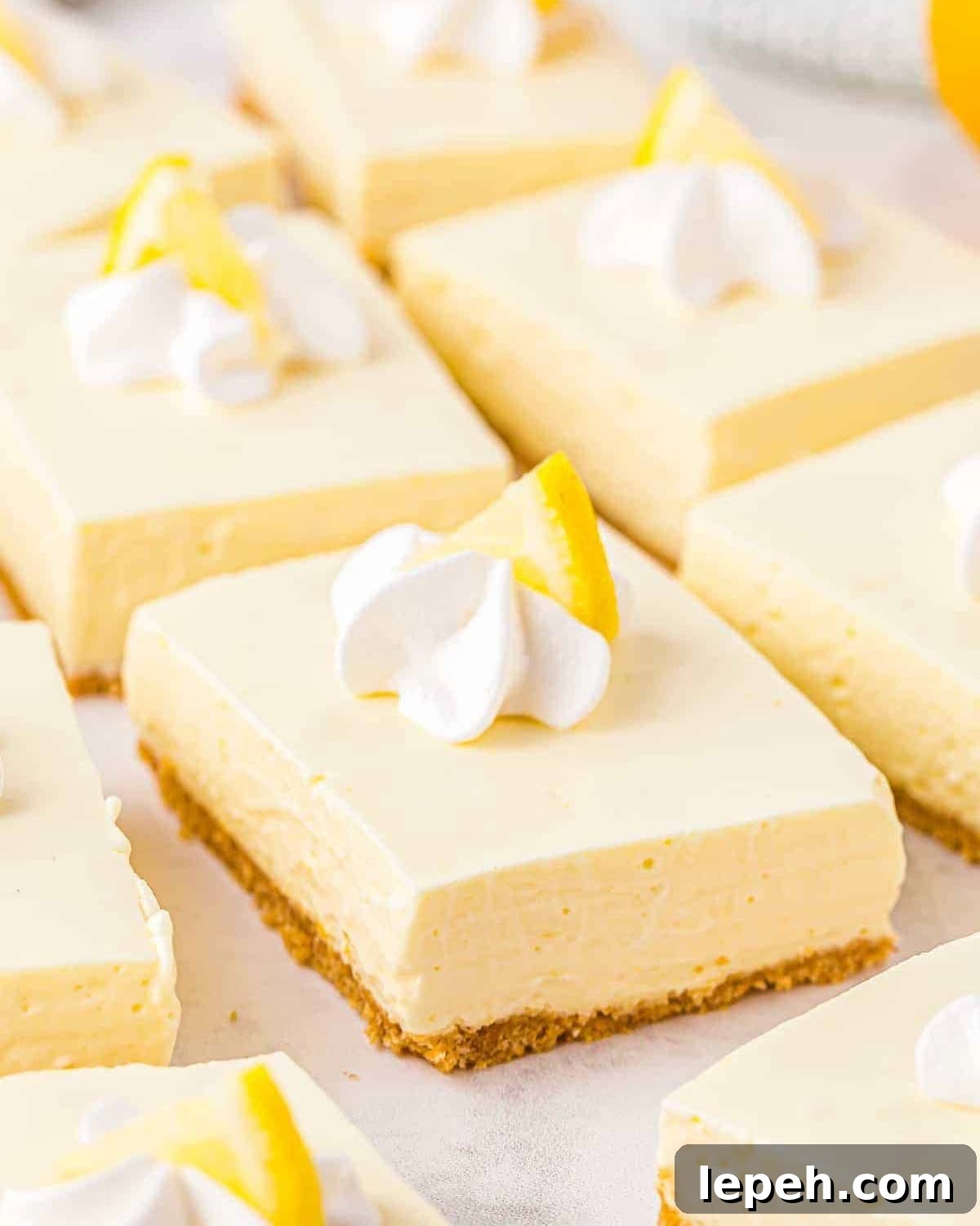 No Bake Lemon Cheesecake Bars