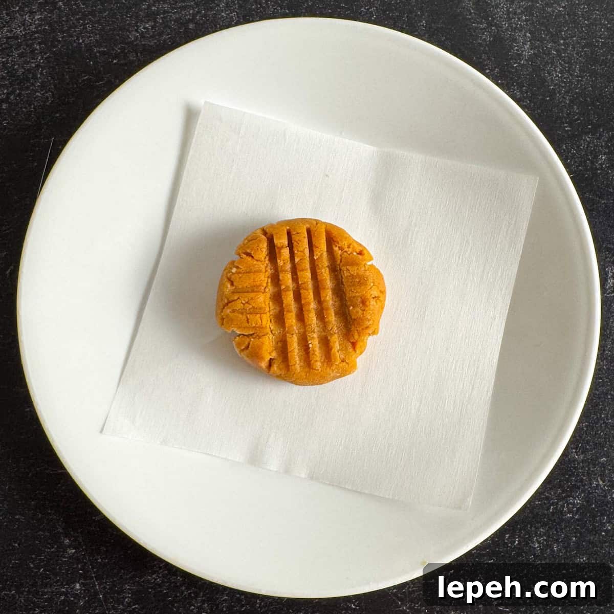 how to make a microwave peanut butter cookie