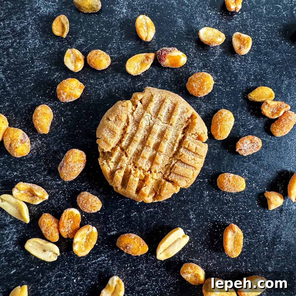 peanut butter cookie microwave