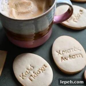 Very simple shortbread cookies that are perfect for Orthodox lent.