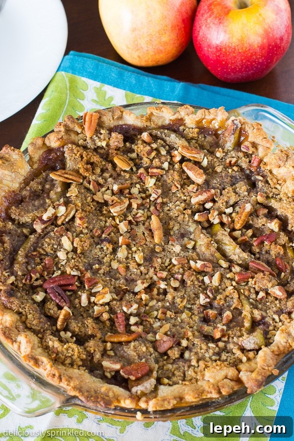 Apple Pecan Pie