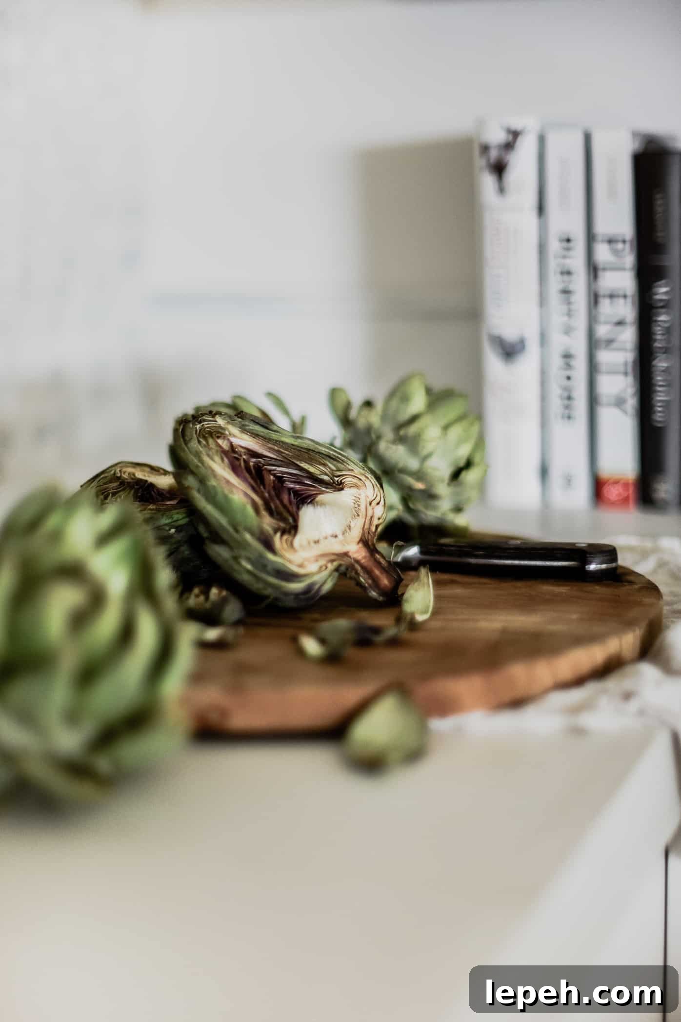 Artichokes are a hearty vegetable that can be grown in any climate, and enjoyed throughout fall! Follow this guide to learn how to grow artichokes in your garden!