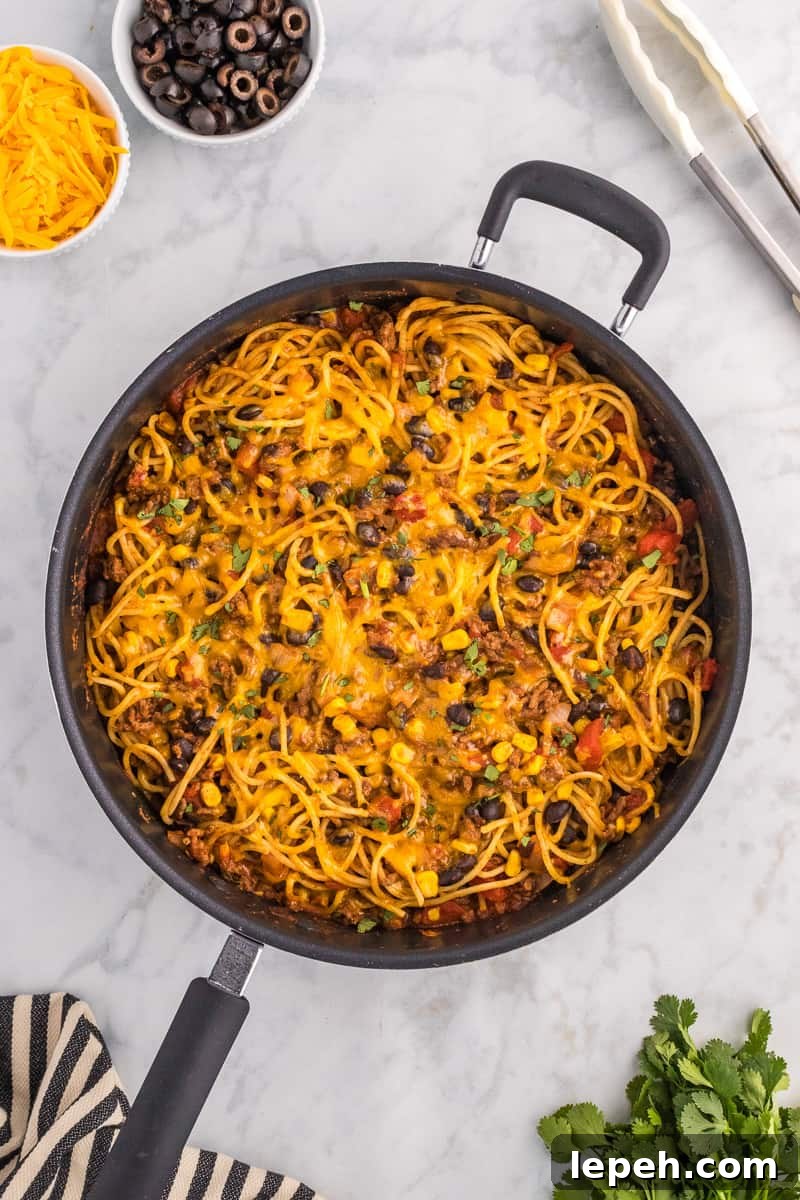 Finished dish of taco spaghetti.