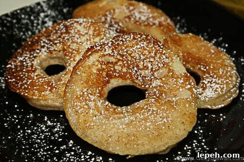 apple pancake rings with icing sugar