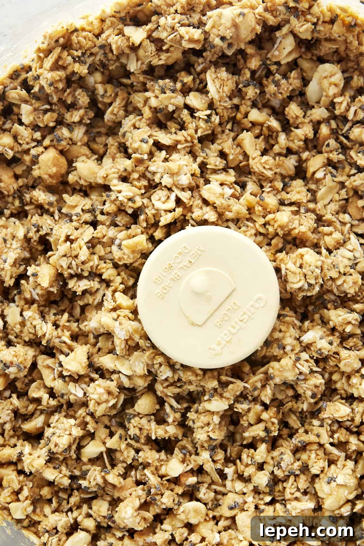 Blending oat cup filling in a food processor. 