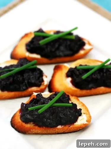 Blackberry-Rhubarb Chutney and Goat Cheese Crostini | theredheadbaker.com