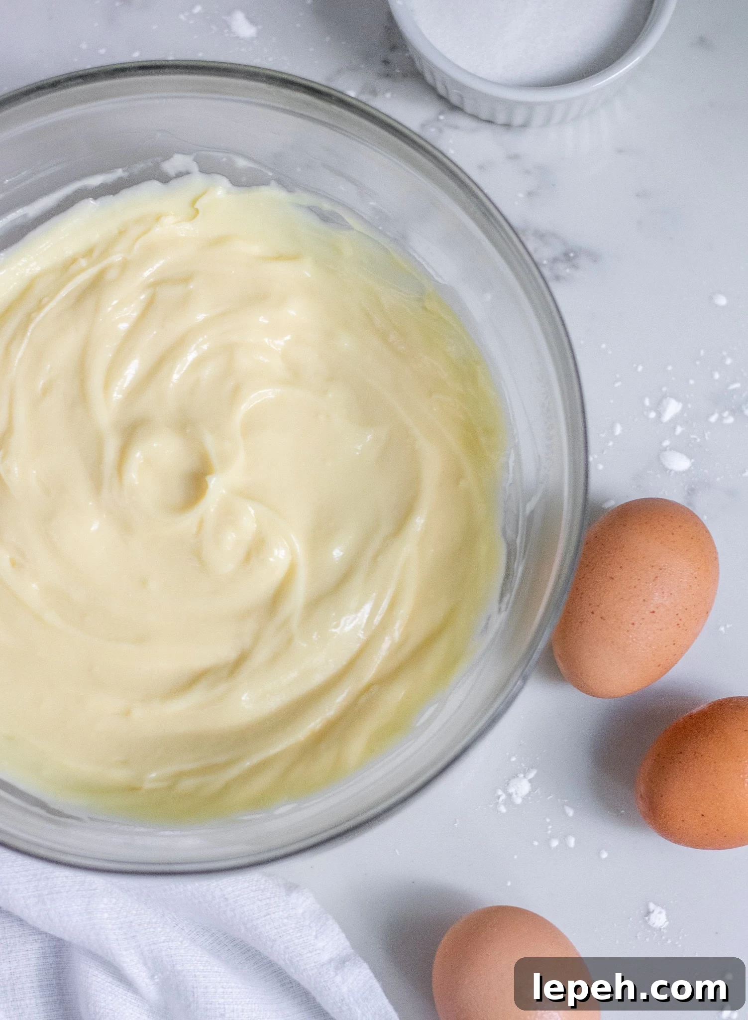 Pastry cream in a bowl.
