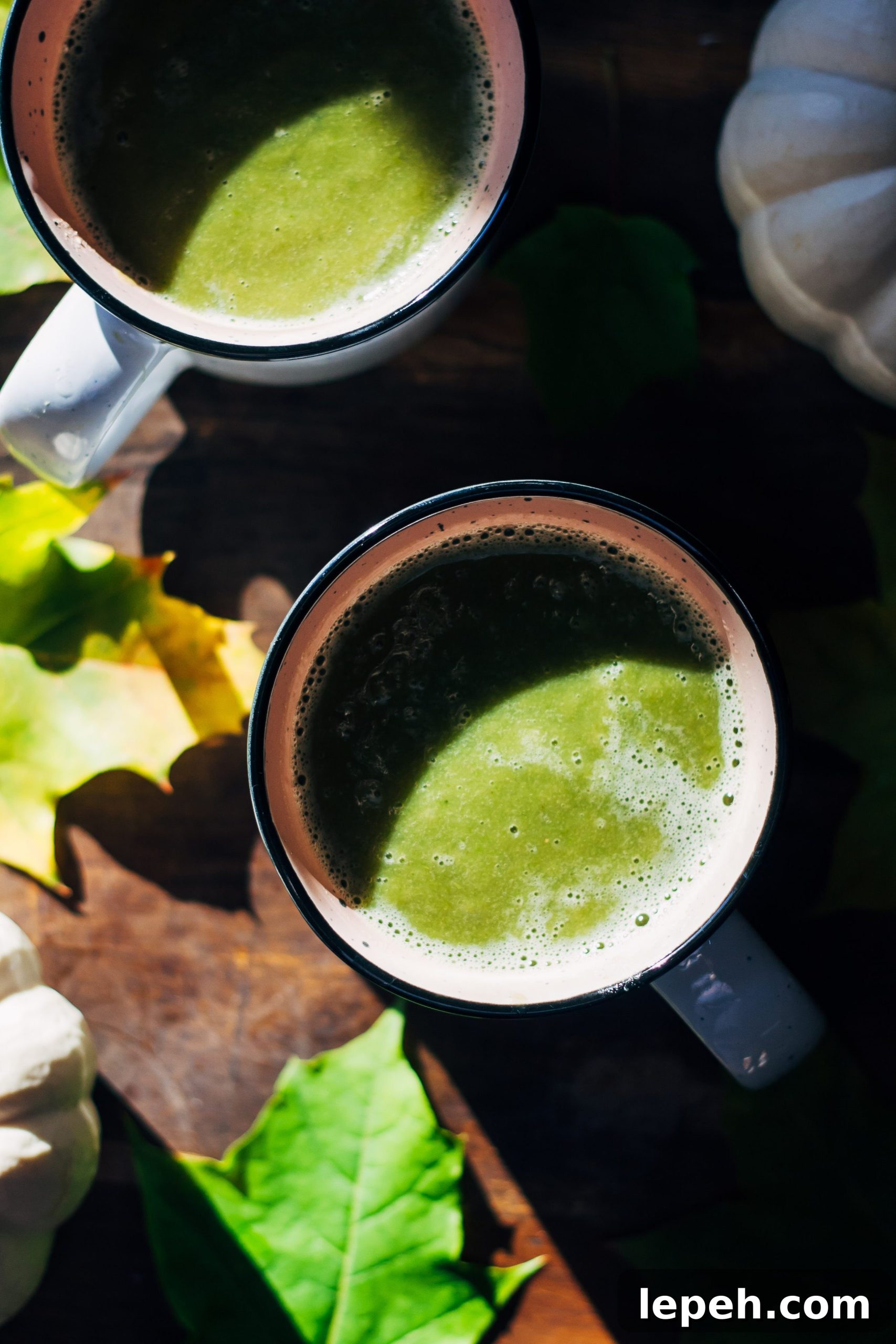 Caramel Apple Smoothie | Well and Full | #vegan #smoothie
