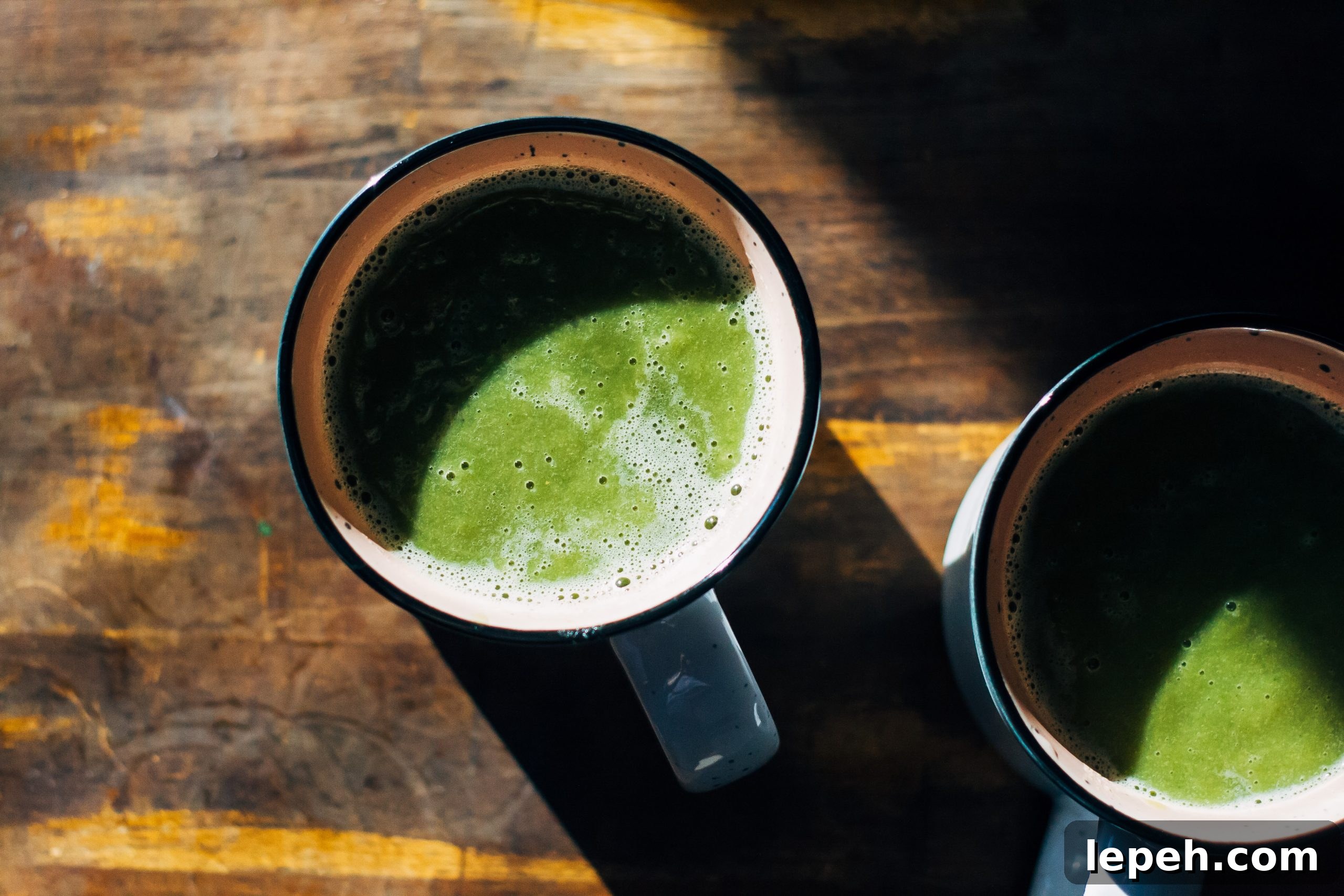 Superfood Caramel Apple Smoothie | Well and Full | #vegan #smoothie