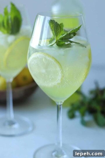 Limoncello Spritz