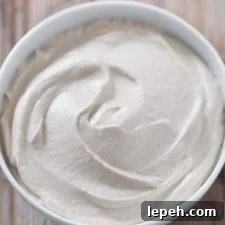Vegan Cashew Frosting.- This delicious vegan cashew frosting is super healthy and so simple and easy to make. You can use it to make cakes, cupcakes or any desserts you want.