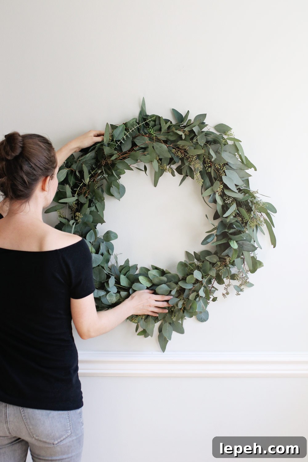 DIY Eucalyptus Wreath