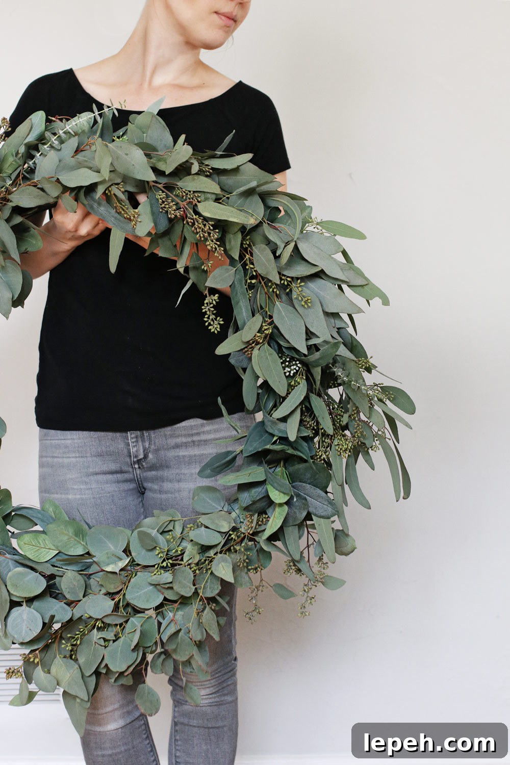 DIY Eucalyptus Wreath Tutorial