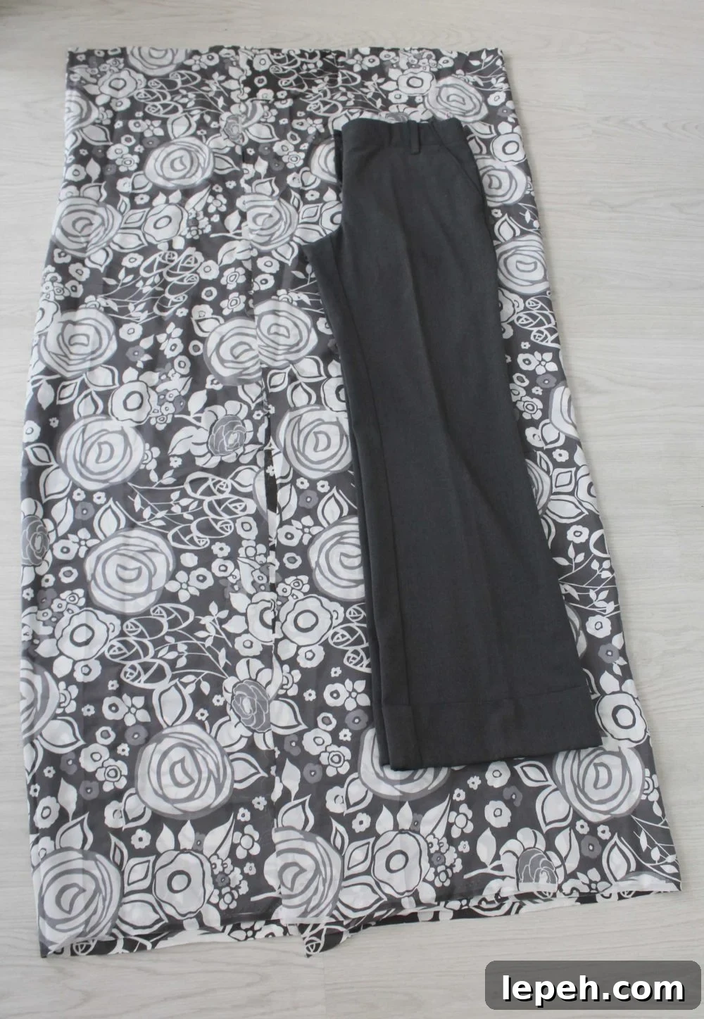 Sewing Flowy Wide-Leg Pants: Step-by-Step Guide for a Perfect Fit 8 img 31763 7